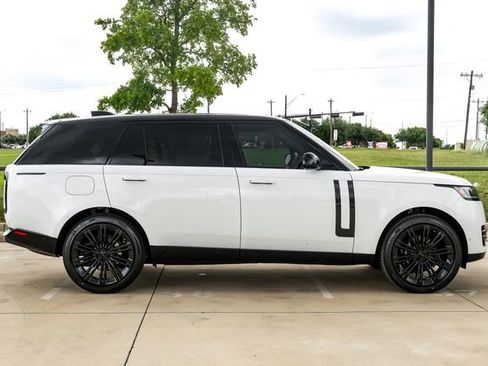 New 2026 Land Rover Range Rover Long Wheelbase SE AWD/4WD image 7