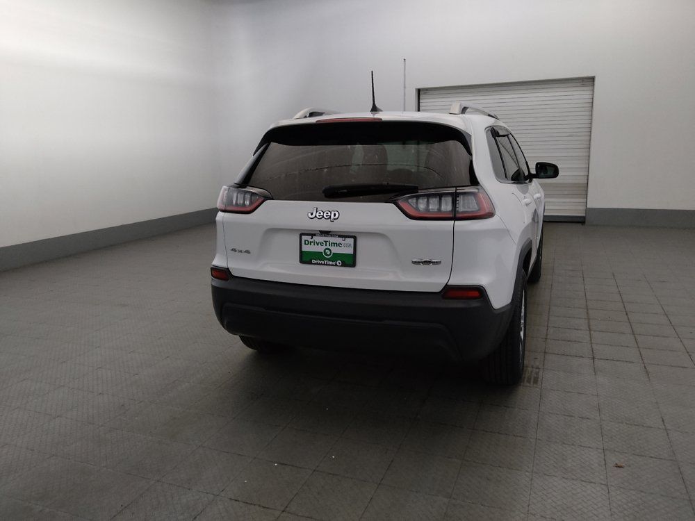 Used 2019 Jeep Cherokee Latitude Plus w/ Cold Weather Group AWD/4WD image 7