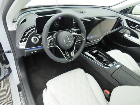 New 2026 Mercedes-Benz E 350 Sedan image 9