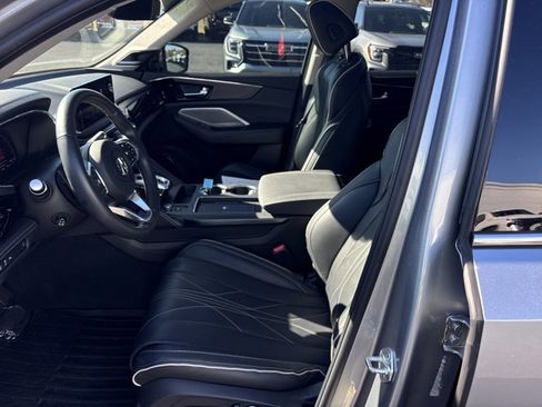 Used 2025 Acura MDX w/ Advance Package image 13