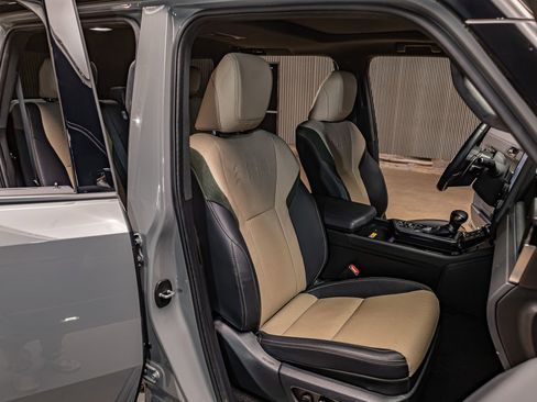 Used 2024 Lexus GX 550 AWD/4WD image 26