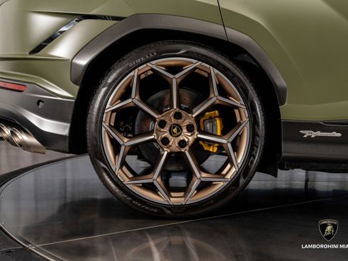 Used 2024 Lamborghini Urus Performante image 33