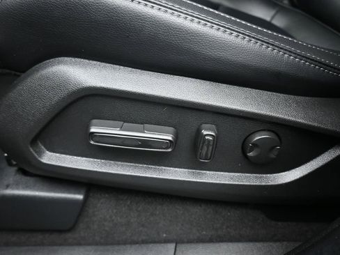 Used 2023 Honda Pilot EX-L image 12