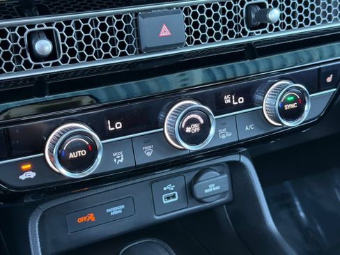 Certified 2023 Honda Civic EX image 19