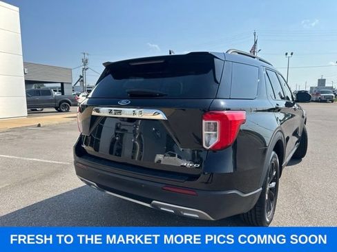 Used 2022 Ford Explorer XLT w/ Equipment Group 202A AWD/4WD image 22