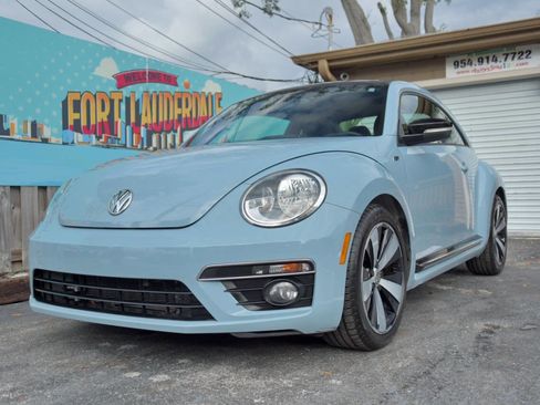 Used 2014 Volkswagen Beetle R-Line image 4