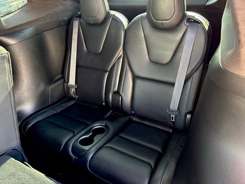 Used 2018 Tesla Model X P100D image 27