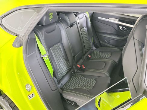 Used 2024 Lamborghini Urus S AWD/4WD image 29