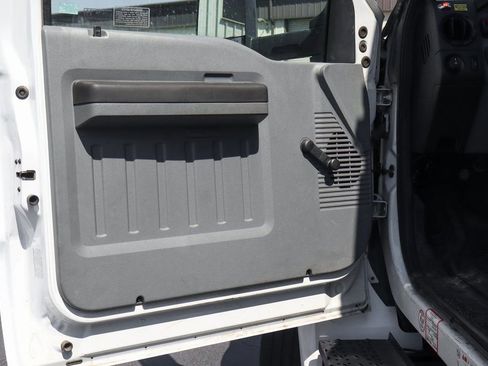 Used 2019 Ford F650 2WD Regular Cab Super Duty image 22