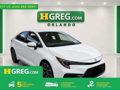 Used 2021 Toyota Corolla SE FWD image 1