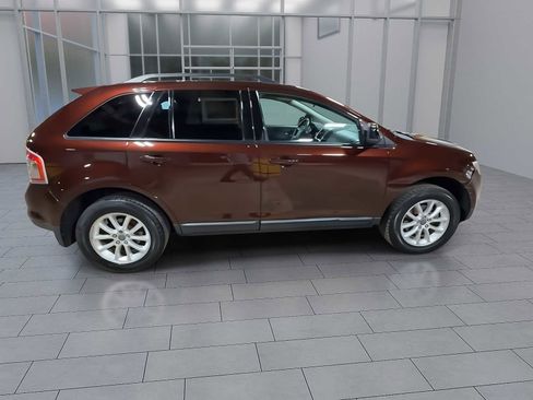 Used 2010 Ford Edge SEL image 9