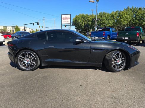 Used 2019 Jaguar F-TYPE Coupe image 17