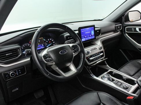 Certified 2023 Ford Explorer XLT w/ Equipment Group 202A image 12