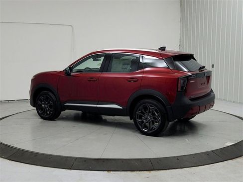 New 2026 Nissan Kicks SR w/ SR Premium Package image 5