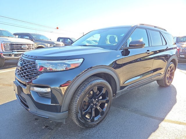 Used 2024 Ford Explorer ST-Line w/ Class IV Trailer Tow Package AWD/4WD image 2