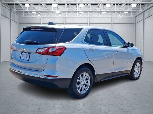 Used 2018 Chevrolet Equinox LT FWD image 5