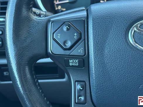 Used 2019 Toyota Sequoia Platinum AWD/4WD image 30