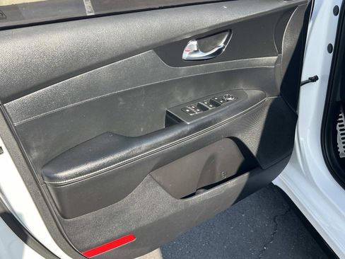 Used 2021 Kia Forte GT-Line image 6