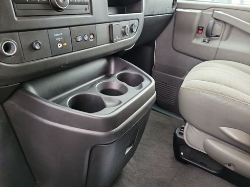 Used 2017 Chevrolet Express 2500 LT w/ LT Preferred Equipment Group image 26