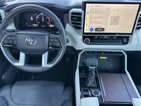 Used 2023 Toyota Sequoia Capstone AWD/4WD image 16