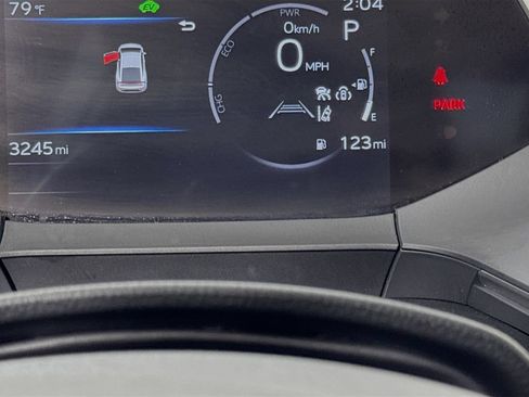Used 2025 Toyota Prius LE FWD image 15