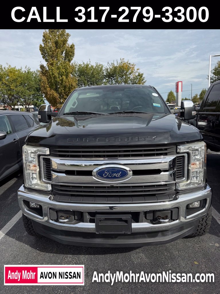 Used 2017 Ford F250 XLT w/ XLT Premium Package AWD/4WD image 2