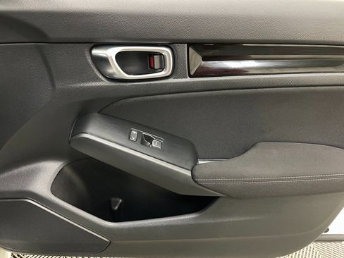 Used 2025 Honda Civic Sport image 36