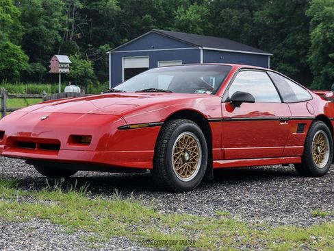 Used 1988 Pontiac Fiero GT RWD image 14