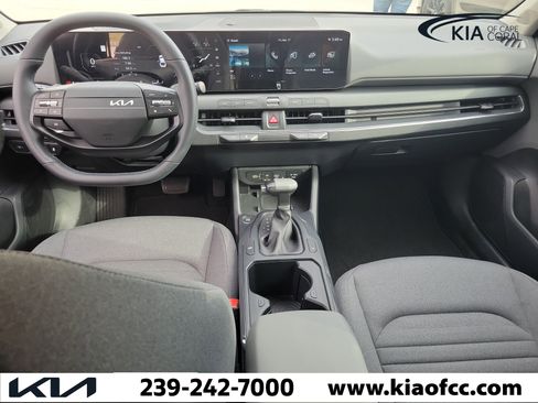 Used 2025 Kia K4 EX image 13