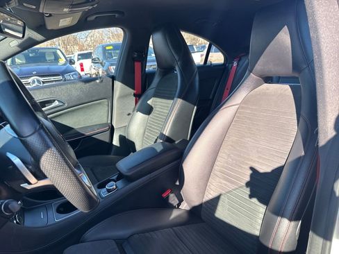 Used 2016 Mercedes-Benz CLA 250 image 13