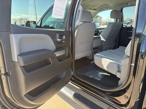 Used 2018 Chevrolet Silverado 1500 LT w/ All Star Edition image 37
