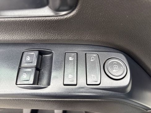 Used 2017 GMC Sierra 3500 4x4 Regular Cab image 15