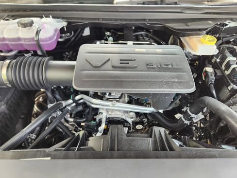 New 2026 RAM 1500 Express AWD/4WD image 25