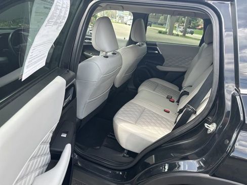 Used 2022 Mitsubishi Outlander SEL AWD/4WD image 15