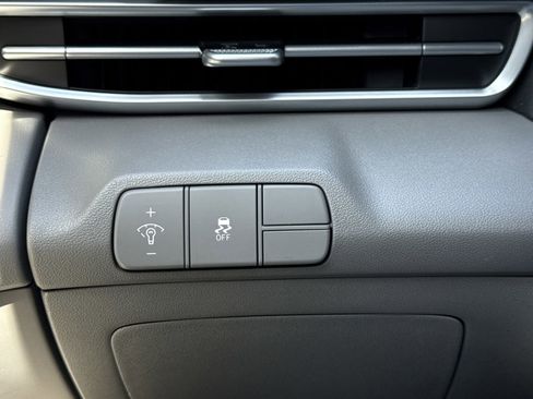 New 2026 Hyundai Elantra SEL Sport FWD image 18