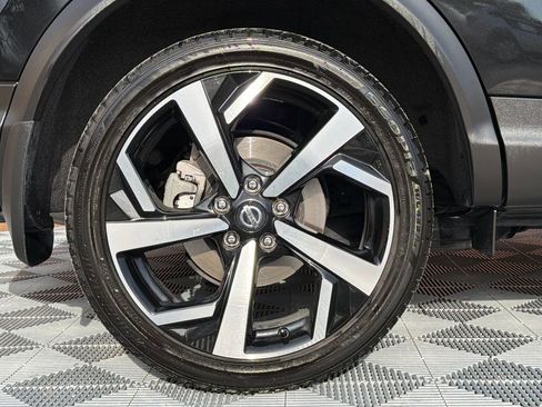 Used 2022 Nissan Rogue Sport SL image 28