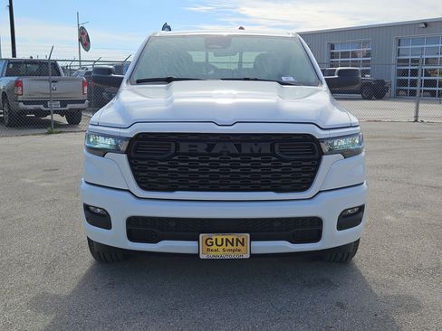 New 2026 RAM 1500 Express image 8