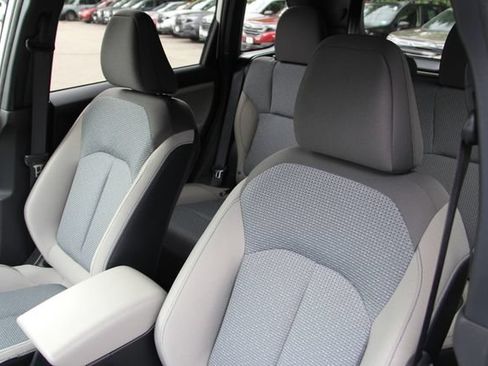 Certified 2025 Subaru Forester Premium AWD/4WD image 18