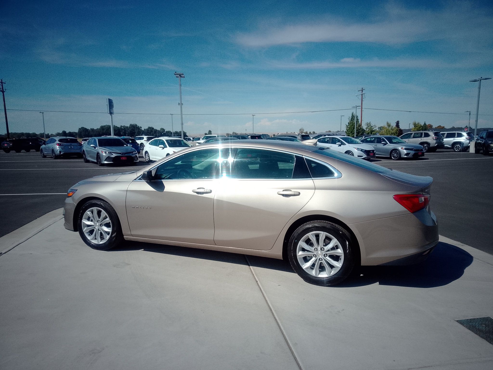 Used 2024 Chevrolet Malibu LT FWD image 5
