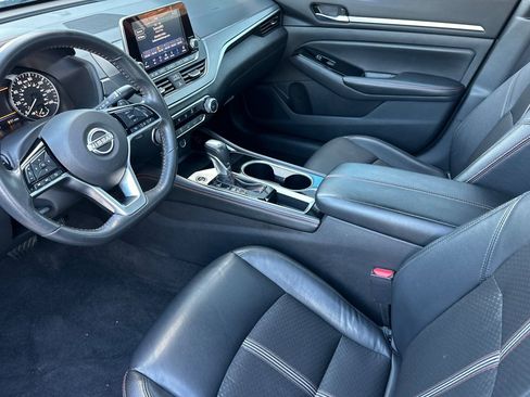Used 2024 Nissan Altima 2.5 SR image 9