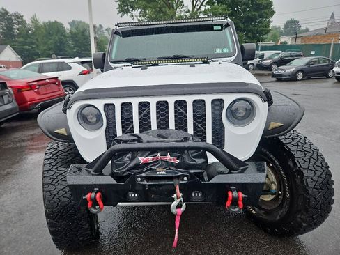 Used 2020 Jeep Gladiator Sport w/ Quick Order Package 24S AWD/4WD image 10