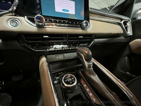 Used 2023 GMC Canyon Denali image 30