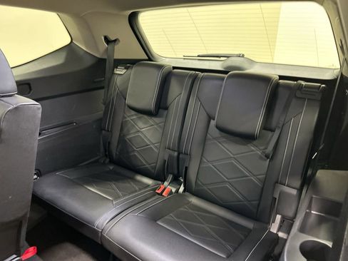 Used 2025 Volkswagen Atlas SE AWD/4WD image 29