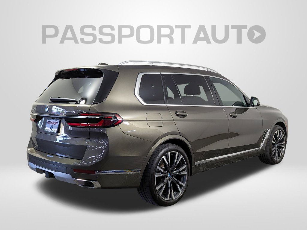 Certified 2025 BMW X7 xDrive40i AWD/4WD image 6
