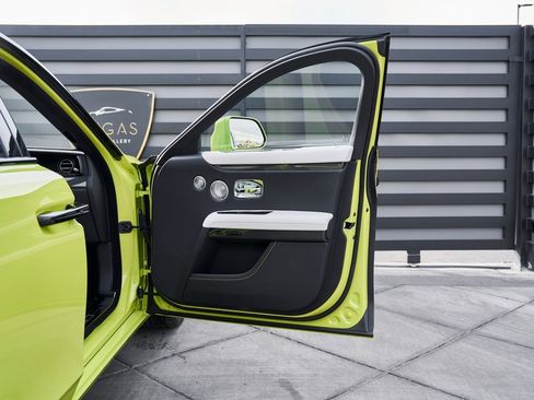 Used 2025 Rolls-Royce Ghost Black Badge image 21