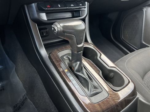 Used 2020 GMC Canyon SLE w/ SLE Convenience Package image 21