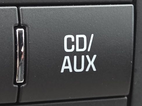 Used 2009 Chevrolet Impala LT FWD image 25