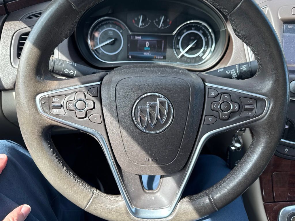 Used 2016 Buick Regal FWD image 22