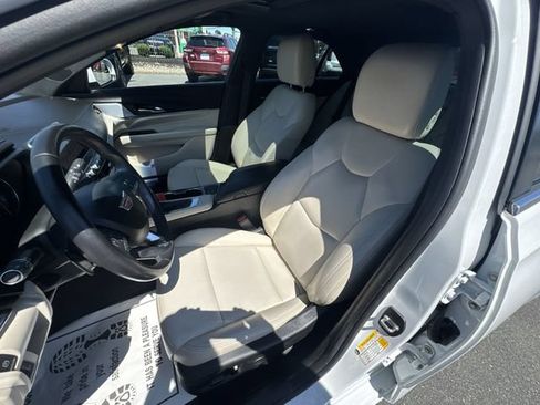 Used 2024 Cadillac CT4 Luxury w/ Sun And Sound Package AWD/4WD image 20