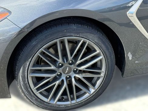 Used 2019 Genesis G70 2.0T Advanced image 12